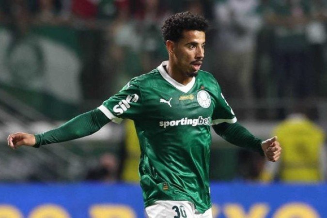 LUCAS EVANGELISTA - Mais um jogador que vem ganhando oportunidades e teve uma atuação mais tímida. Até apareceu bem no começo do jogo, mas pouco conseguiu produzir no restante da partida e sofreu com a perda da posse de bola. Nota: 5 - Foto: Cesar Greco/Palmeiras