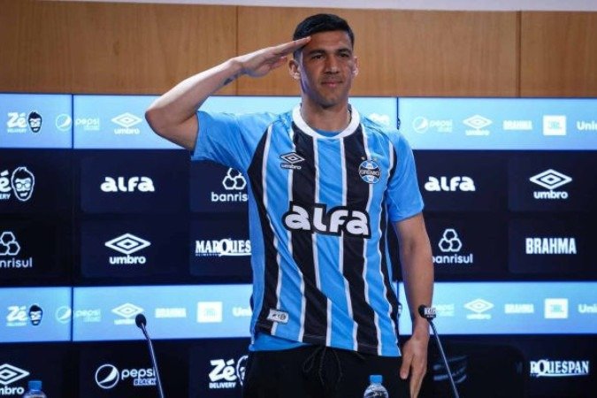Balbuena é apresentado no Grêmio - (crédito: FOTO: LUCAS UEBEL/GREMIO FBPA) Balbuena é apresentado no Grêmio - (crédito: FOTO: LUCAS UEBEL/GREMIO FBPA)