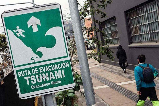 As autoridades do Japão emitiram ordens de evacuação para as áreas onde se previa a chegada das ondas - (crédito: David Mareuil/Anadolu via Getty Images) As autoridades do Japão emitiram ordens de evacuação para as áreas onde se previa a chegada das ondas - (crédito: David Mareuil/Anadolu via Getty Images)
