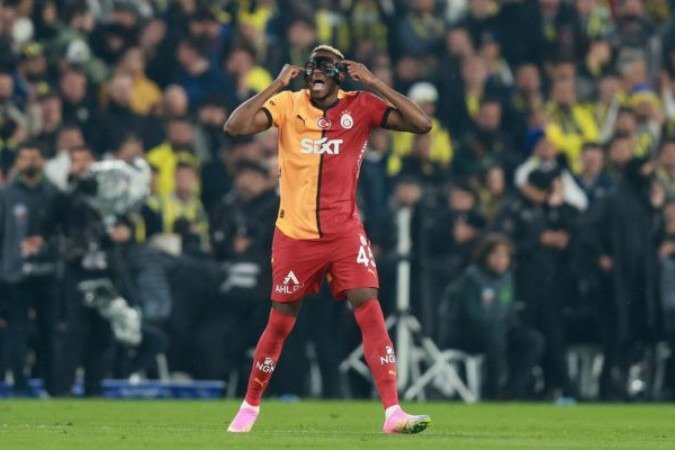 Victor Osimhen se transformou na contratação mais cara da história do futebol turco - (crédito: Foto: Ahmad Mora/Getty Images) Victor Osimhen se transformou na contratação mais cara da história do futebol turco - (crédito: Foto: Ahmad Mora/Getty Images)