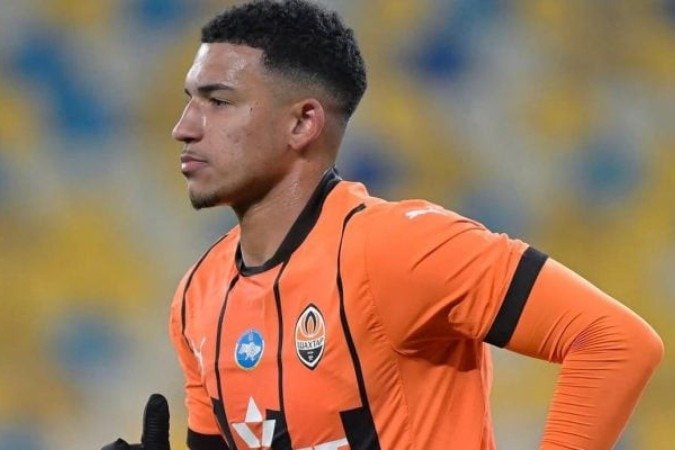 Kauã Elias em ação com a camisa do Shakhtar Donetsk, da ucrâni - (crédito: Foto: Reprodução/Instagram) Kauã Elias em ação com a camisa do Shakhtar Donetsk, da ucrâni - (crédito: Foto: Reprodução/Instagram)
