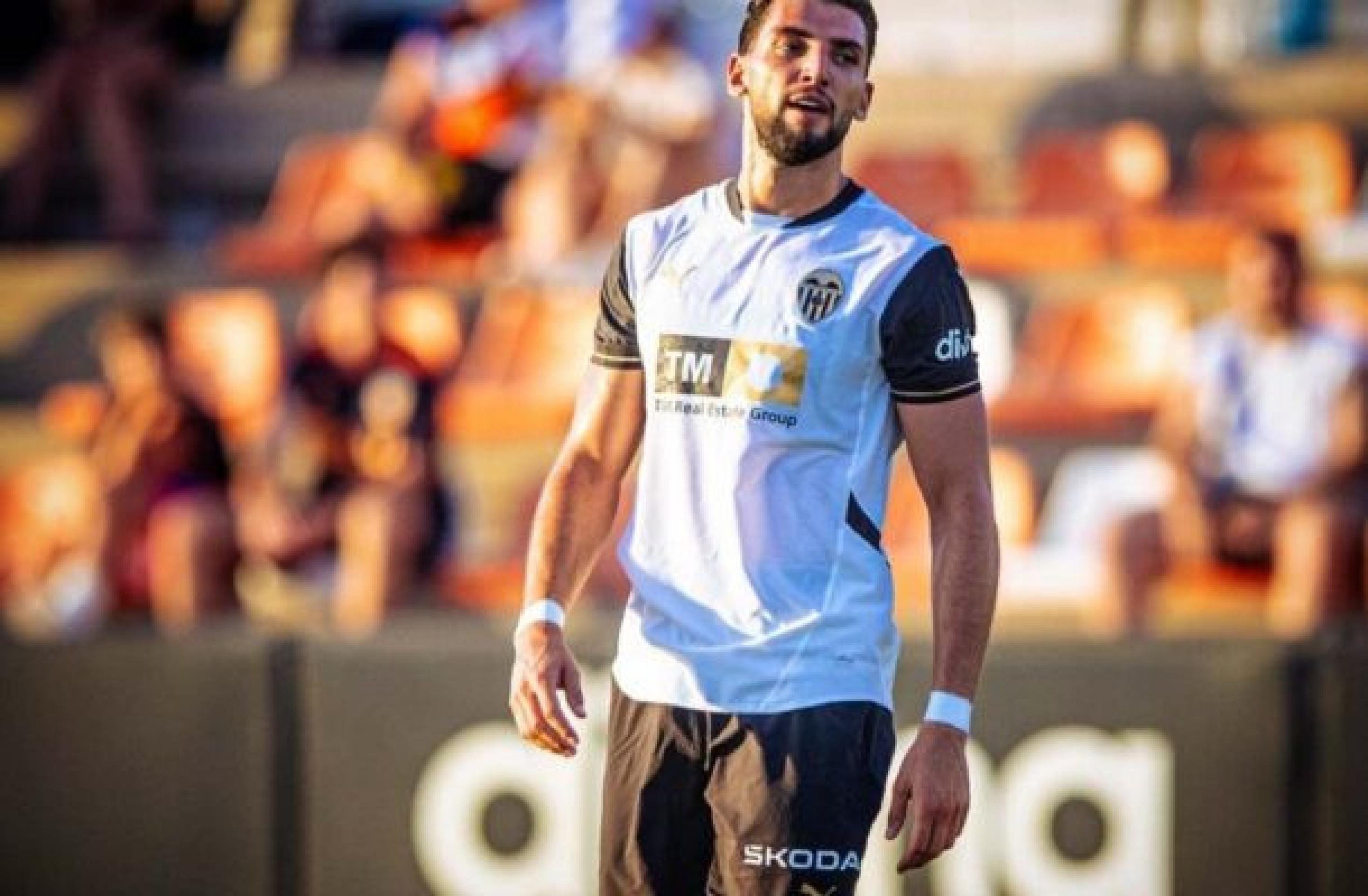 Botafogo faz proposta por Rafa Mir, do Sevilla