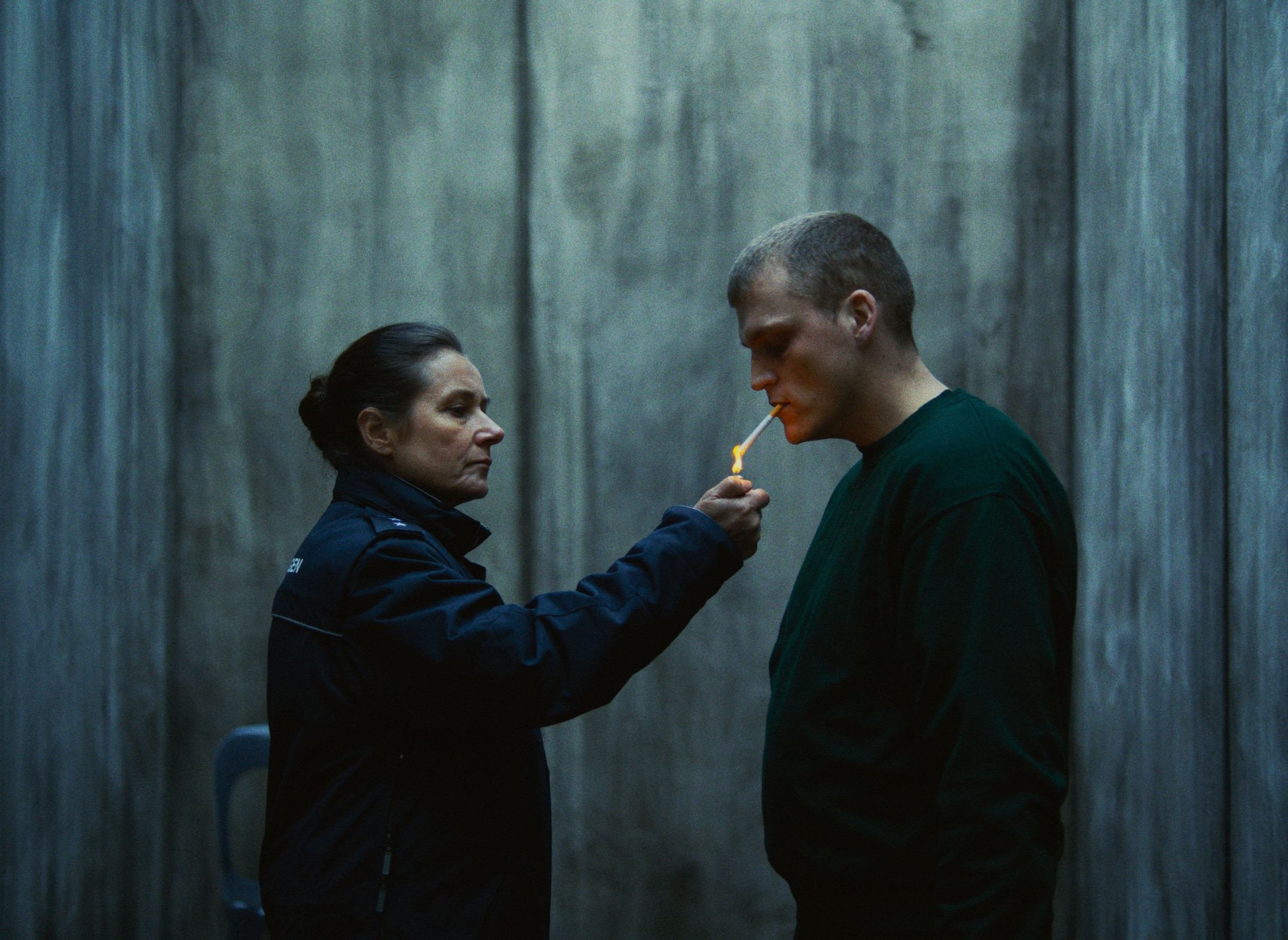 Passado em suspenso: leia crítica do dramático e premiado filme Filhos