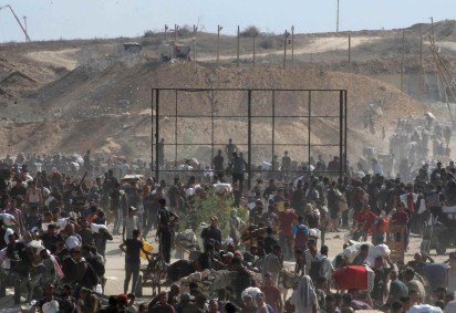 A suspensão dos vistos ocorre em meio a continuidade dos ataques israelenses a Faixa de Gaza -  (crédito: Eyad Baba/AFP) -A suspensão dos vistos ocorre em meio a continuidade dos ataques israelenses a Faixa de Gaza -  (crédito: Eyad Baba/AFP)