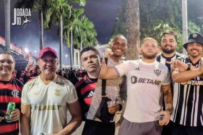 Torcida do Flamengo e do Galo estão animadas para o encontro desta quinta - (crédito: Foto: Carlos Mello/Jogada10) Torcida do Flamengo e do Galo estão animadas para o encontro desta quinta - (crédito: Foto: Carlos Mello/Jogada10)