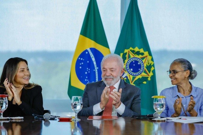 Lula destacou que, com o avanço da tecnologia, já existem alternativas seguras, eficazes e éticas, como modelos 3D e culturas celulares, que dispensam o uso de animais em laboratório -  (crédito:  Ricardo Stuckert / PR)
