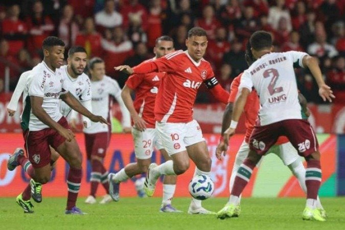 Alan Patrick teve atuação discreta devido à marcação justa do Fluminense no meio de campo -  (crédito:  Foto: Ricardo Duarte / Internacional)