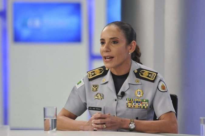  31/07/2025. Crédito: Minervino Júnior/CB/D.A Press. Brasil.  Brasilia - DF. CB Poder com a Comandante da Polícia Militar coronel Ana Paula na bancada as jornalistas Adriana Bernardes e Sibele Negromonte. -  (crédito: Minervino Júnior/CB/D.A.Press)