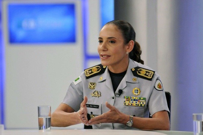 31/07/2025. Crédito: Minervino Júnior/CB/D.A Press. Brasil. Brasilia - DF. CB Poder com a Comandante da Polícia Militar coronel Ana Paula na bancada as jornalistas Adriana Bernardes e Sibele Negromonte. - (crédito: Minervino Júnior/CB/D.A.Press) 31/07/2025. Crédito: Minervino Júnior/CB/D.A Press. Brasil. Brasilia - DF. CB Poder com a Comandante da Polícia Militar coronel Ana Paula na bancada as jornalistas Adriana Bernardes e Sibele Negromonte. - (crédito: Minervino Júnior/CB/D.A.Press)