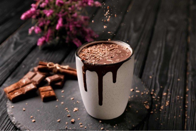 Chocolate quente cremoso (Imagem: Pixel-Shot | Shutterstock) - (crédito: EdiCase) Chocolate quente cremoso (Imagem: Pixel-Shot | Shutterstock) - (crédito: EdiCase)