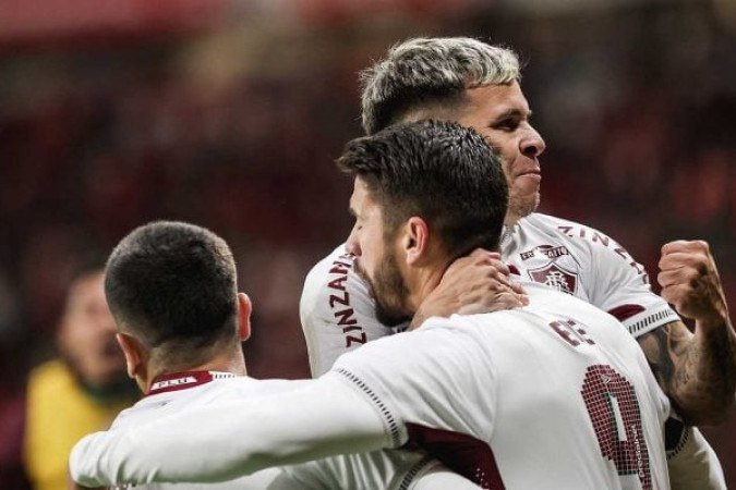 SOTELDO - Jogou menos de 15 minutos. Sofreu uma falta dura no inÃ­cio do jogo e sentiu a coxa direita. NÃ£o participou muito. SEM NOTA - Foto: Lucas MerÃ§on/Fluminense