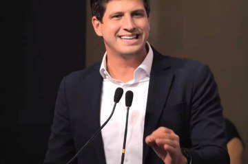 João Campos, presidente do PSB, garante apoio a Lula 'com ou sem cargo' -  (crédito:  TV PT/Reprodução)