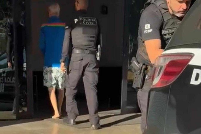Homem foi preso em casa, em Ceilândia - (crédito: PCDF/Divulgação) Homem foi preso em casa, em Ceilândia - (crédito: PCDF/Divulgação)