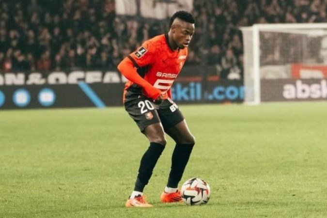 Andrés Gómez em ação com a camisa do Rennes na última temporada europeia - (crédito: Foto: Reprodução/Instagram ) Andrés Gómez em ação com a camisa do Rennes na última temporada europeia - (crédito: Foto: Reprodução/Instagram )