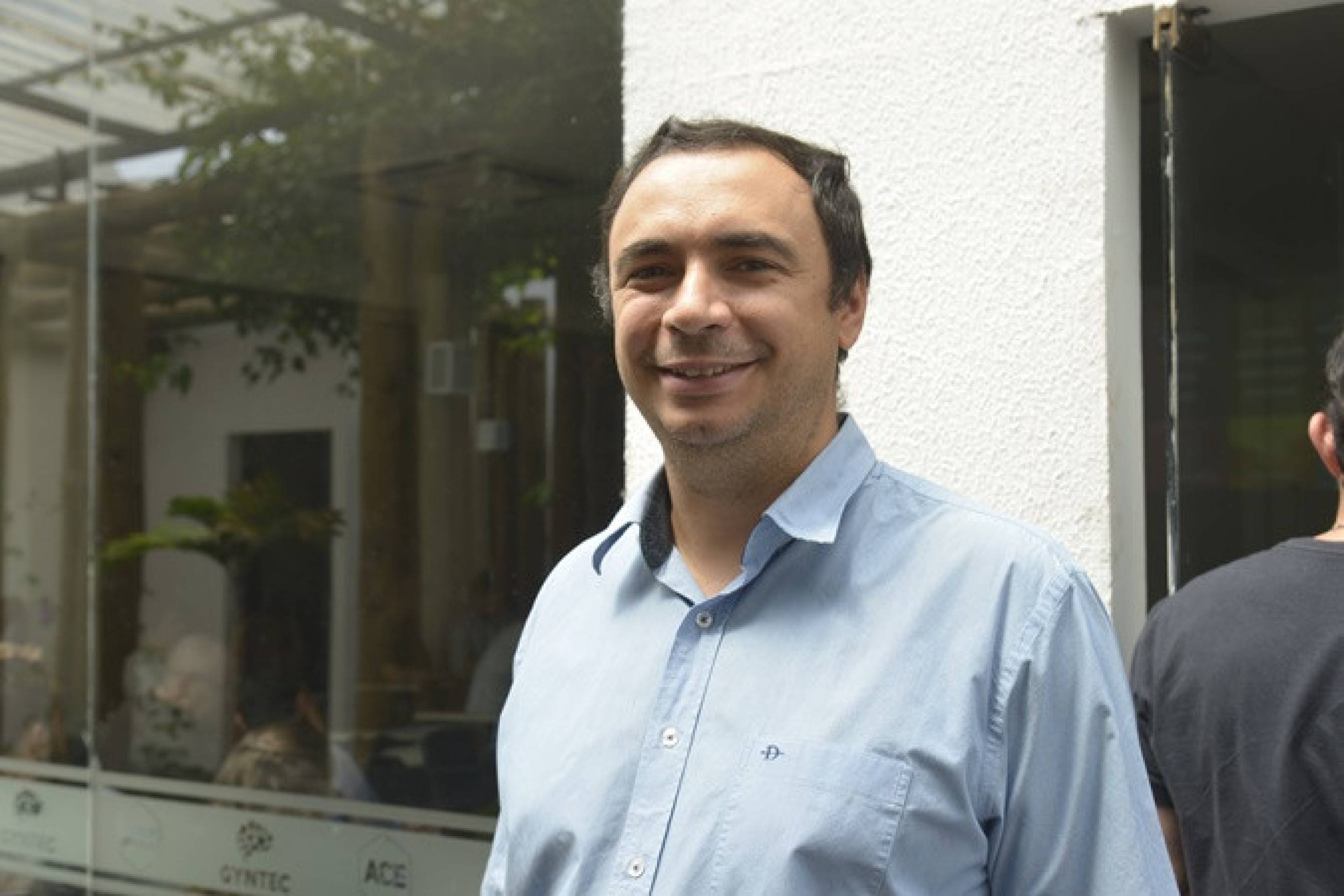 Soares coordena o Centro de Excelência em IA (CeIA) da UFG