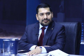 Francisco Lira, deputado do Arena, partido da direita conservadora (oposição) em El Salvador 