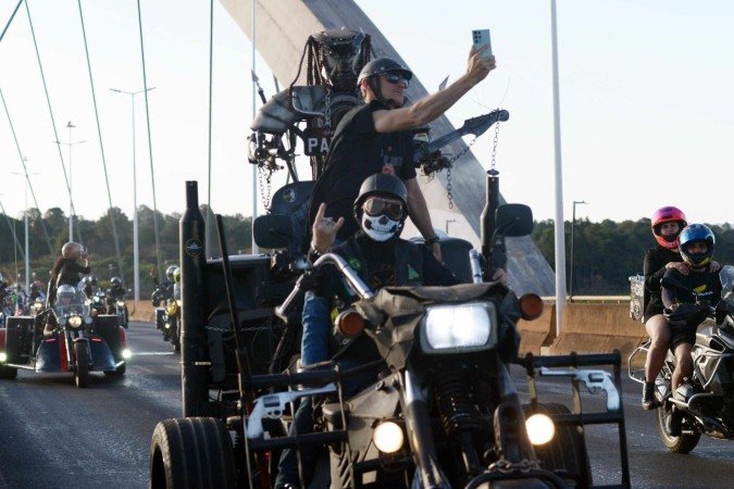  02/08/2025 Ed Alves CB/DA Press. Cidades. Passeio dos Motociclistas do Capital Moto Week. Granja do Torto -  Eixão Norte - Eixo Monumental - Esplanada e Ponte JK. 