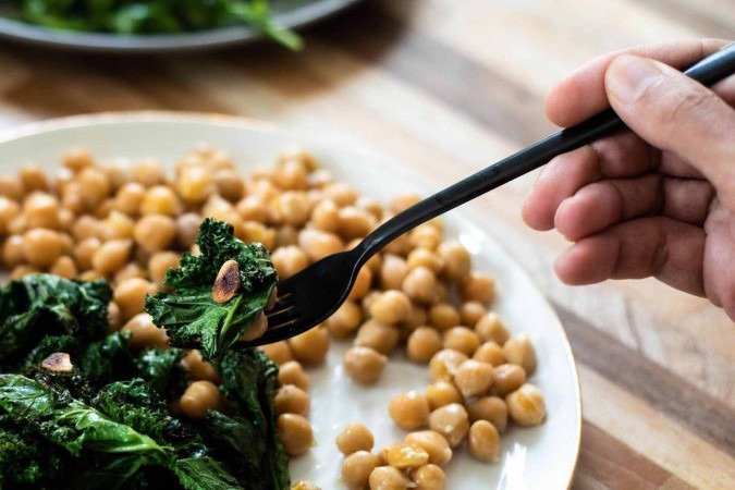 A vitamina A, também conhecida como retinol, é encontrada em alimentos como os ovos - (crédito: Getty Images) A vitamina A, também conhecida como retinol, é encontrada em alimentos como os ovos - (crédito: Getty Images)