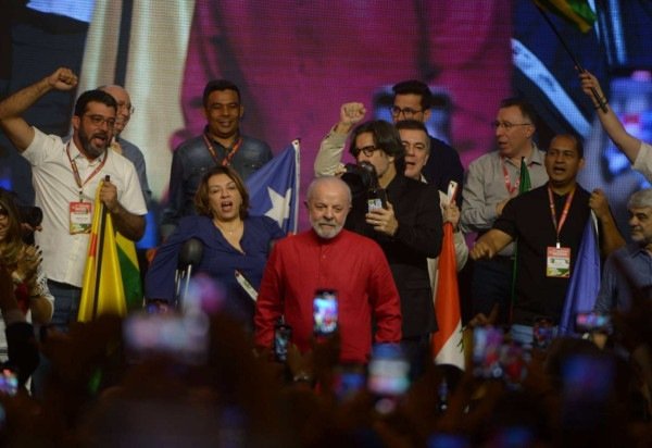 Presidente Lula durante participação ontem (3/8) do 17º Encontro Nacional do PT, em Brasília - (crédito: Ed Alves /CB/DA.Press)