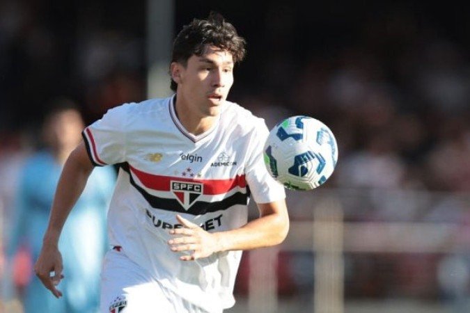 FERRARESI - O venezuelano fez uma das suas melhores partidas com a camisa do São Paulo. Teve uma presença muito forte pelo lado direito, com um ótimo aproveitamento em desarmes e duelos defensivos. Além disso, apareceu no ataque, com a assistência para o segundo gol. Faltou um pouco mais de capricho nos passes ao longo da partida. Nota: 7 - Foto: Paulo Pinto/São Paulo FC