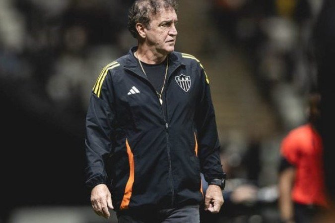 CUCA - Montou um time ofensivo que dominou as ações desde o início. Suas substituições foram boas, especialmente a entrada de Gabriel Menino, e a equipe mostrou força mental para buscar a vitória mesmo após o susto do empate. NOTA: 7,5. Foto: Pedro Souza/Atlético