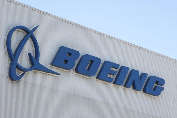 Funcionários da divisão de Defesa da Boeing começam greve Funcionários da divisão de Defesa da Boeing começam greve