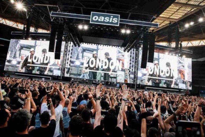 Homem de 40 anos morre durante show da banda Oasis em Londres - (crédito: Foto: Reprodução/X) Homem de 40 anos morre durante show da banda Oasis em Londres - (crédito: Foto: Reprodução/X)