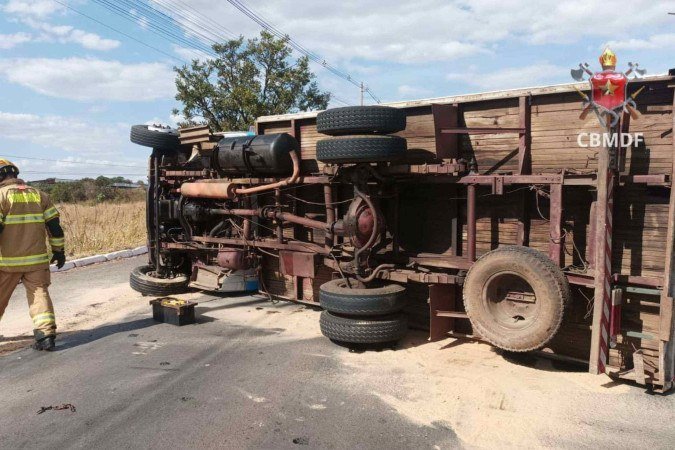 O acidente aconteceu nas proximidades do Ferro Velho do Galego
