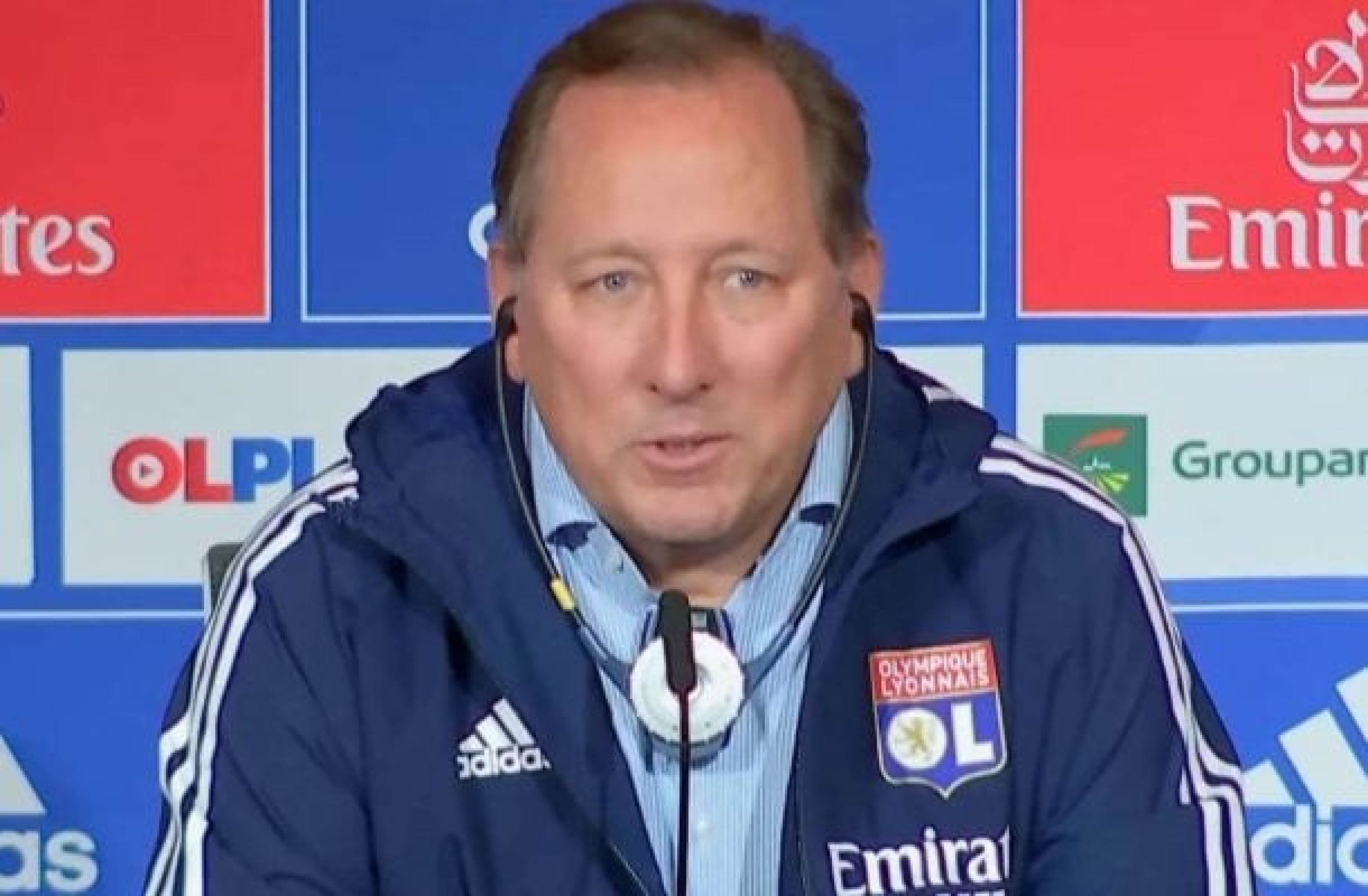 Botafogo cobra R$ 410 milhões do Lyon por venda de jogadores