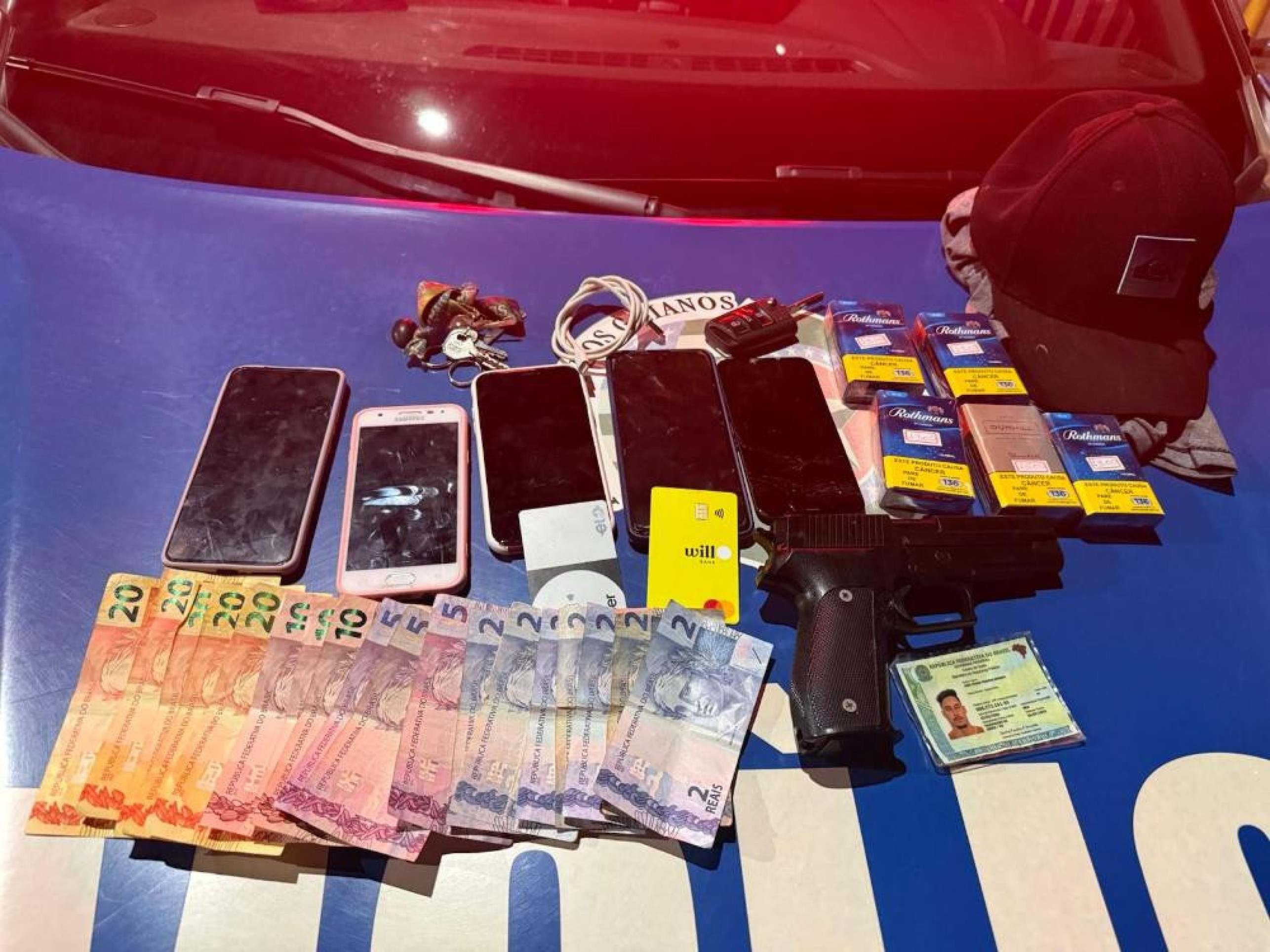 Trio é preso após roubar posto de gasolina em Valparaíso de Goiás