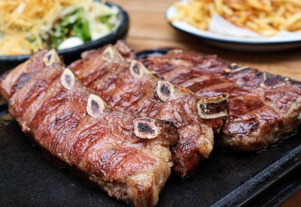  Bruna Gaston CB/DA Press