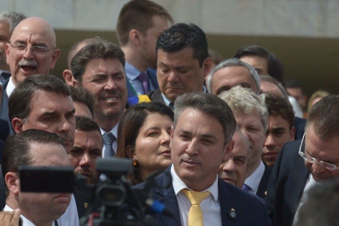 Oposição pressiona por anistia ampla, mas governo barra avanço