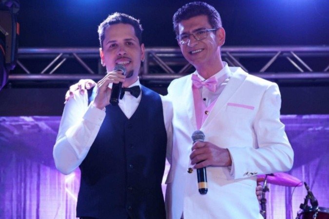 Com lágrimas nos olhos, Val Couto e Kaddu Smith celebram aniversário com noite inesquecível repleta de estrelas e emoção em Rolândia - (crédito: Reprodução/Divulgação) Com lágrimas nos olhos, Val Couto e Kaddu Smith celebram aniversário com noite inesquecível repleta de estrelas e emoção em Rolândia - (crédito: Reprodução/Divulgação)