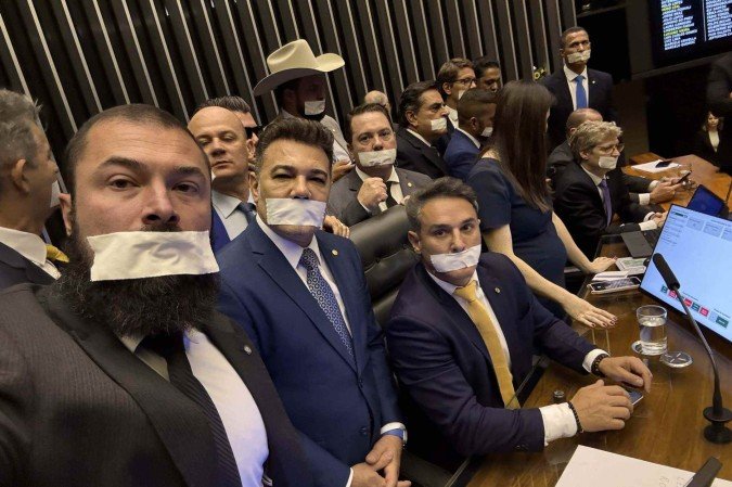 Oposição cobra Motta e Alcolumbre por anistia e medidas anti-STF