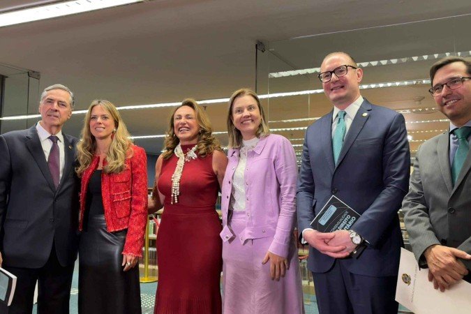 Lançamento no STF reuniu ministros, juristas e advogados - (crédito: Giovanna Sfalsin/CB/D.A. Press) Lançamento no STF reuniu ministros, juristas e advogados - (crédito: Giovanna Sfalsin/CB/D.A. Press)