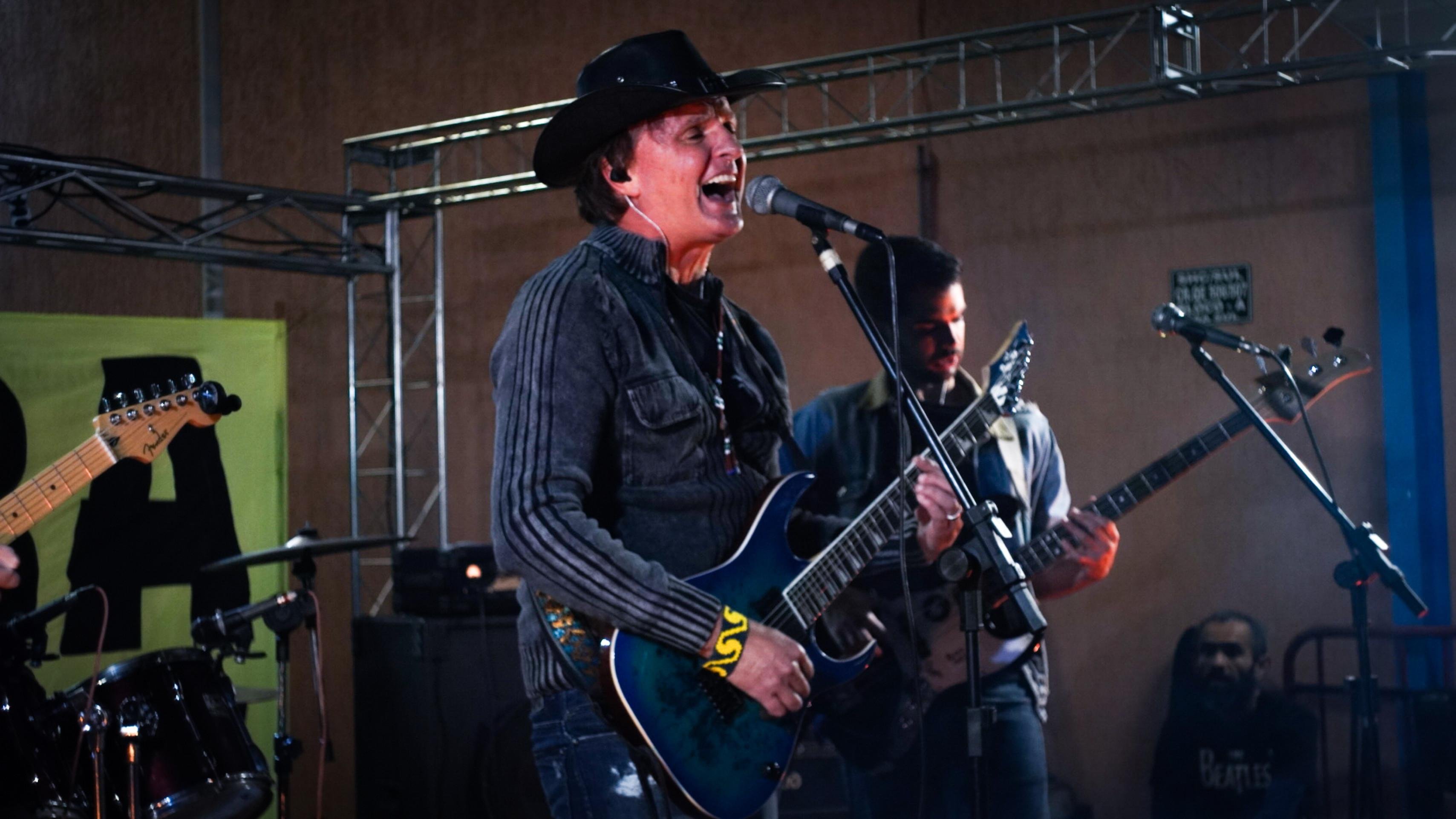 ?Miguel Barbosa Fontes é um pai roqueiro 