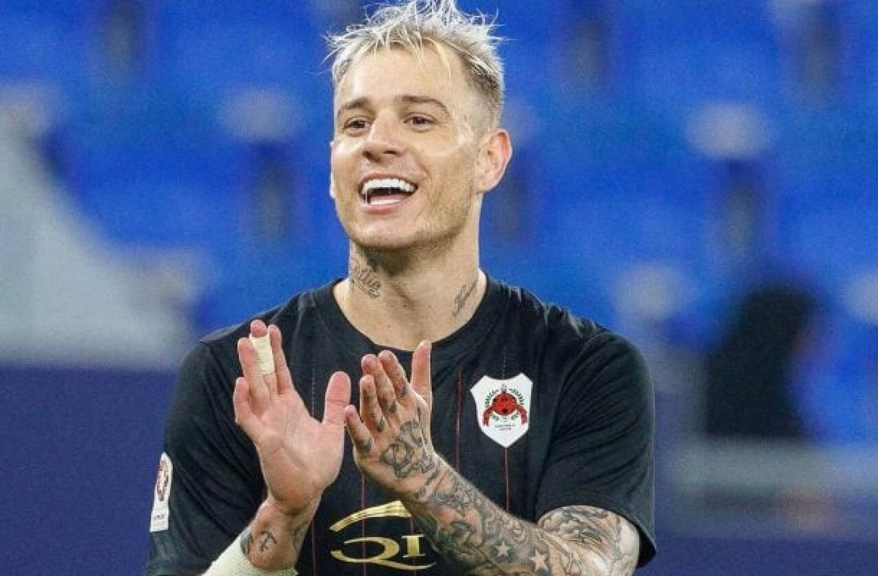 Agente viajará ao Qatar para tentar acertar ida de Róger Guedes ao Grêmio