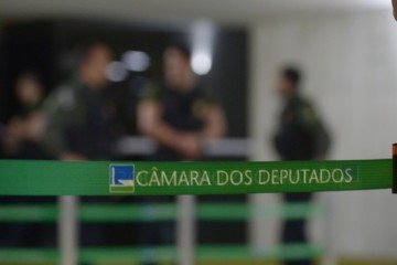 Segundo a decisão, os quantitativos de vagas, tanto para provimento imediato quanto para cadastro reserva, serão definidos no próprio edital -  (crédito:  Ed Alves/CB/D.A Press)