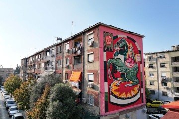 Mural realizado por JuMu na Albânia