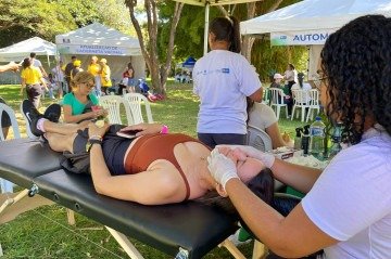 Ações do projeto são realizadas em parques ecológicos para ampliar o acesso da população a práticas de autocuidado -  (crédito: Agência Brasília)