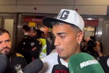 Reinier desembarca no Aeroporto de Confins, em Belo Horizonte -  (crédito: reprodução de video/instagram)