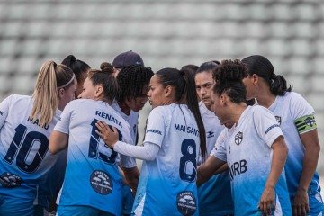 As donas da casa desperdiçam as oportunidades e se despedem da competição -  (crédito: Giovani Leonel/Real Brasília)