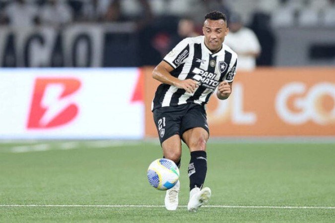 MARÃ?AL - Subiu na boa com o espaÃ§o que teve - NOTA: 6,0 - Foto: Vitor Silva/Botafogo 