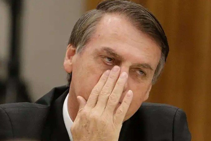 Por meio de um backup, a PF encontrou o pedido de asilo político com data de 10 de fevereiro de 2024, onde Bolsonaro alega sofrer perseguição política - (crédito: Reprodução/Divulgação) Por meio de um backup, a PF encontrou o pedido de asilo político com data de 10 de fevereiro de 2024, onde Bolsonaro alega sofrer perseguição política - (crédito: Reprodução/Divulgação)