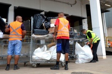 No Distrito Federal, cerca de 41 mil  entregadores aderiram à economia gig -  (crédito:  Ed Alves CB/DA Press)