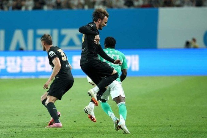 A cirurgia de James Maddison está prevista para os próximos dias - (crédito: Foto: Chung Sung-Jun/Getty Images) A cirurgia de James Maddison está prevista para os próximos dias - (crédito: Foto: Chung Sung-Jun/Getty Images)