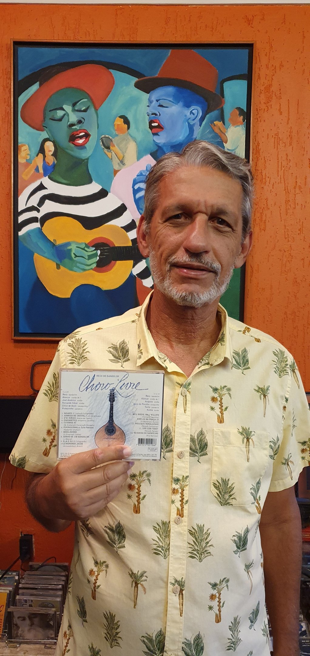  Crédito: Cida Castro Lima /divulgação . Reco do Bandolim com seu Primeiro disco.       Caption 