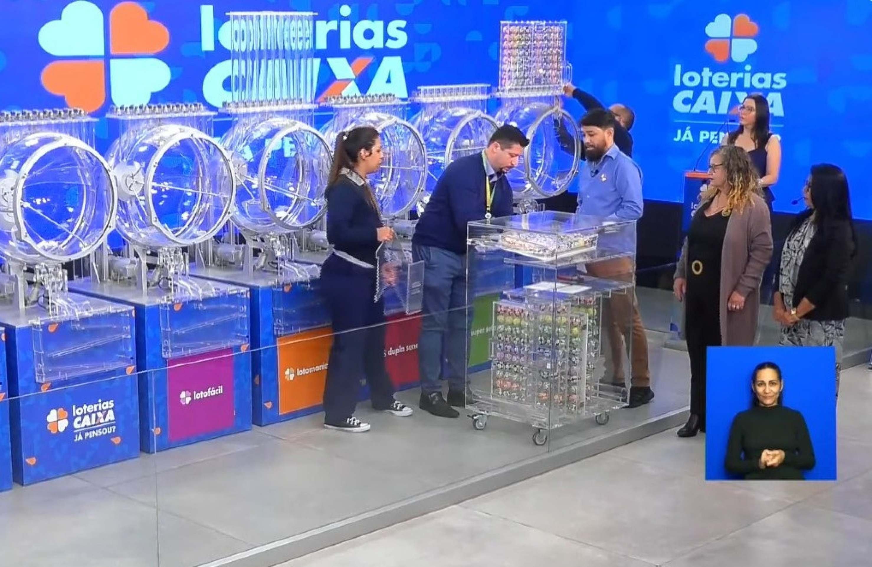 Quina, Lotofácil e mais: veja os resultados das loterias desta sexta 