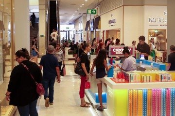 Cinco das oito atividades do comércio pesquisadas tiveram variação negativa no mês -  (crédito:  Mariana Campos/CB/D.A Press)