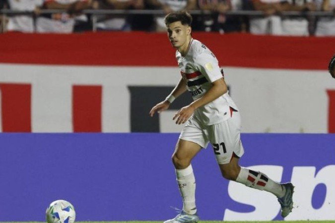 BOBADILLA – Está em fase de crescimento na temporada e mais participativo ao entrar na área adversária para finalizar. Marcou seu segundo gol pela segunda partida consecutiva. NOTA 7,5. Foto: Rubens Chiri / São Paulo FC